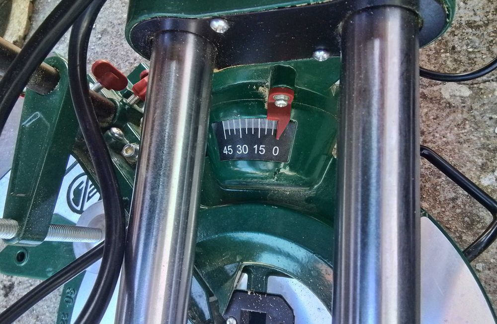 Циркуляр пендула Parkside PKZS 2000 A1