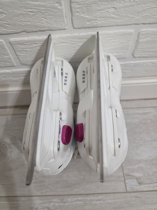 Продам Коньки детские