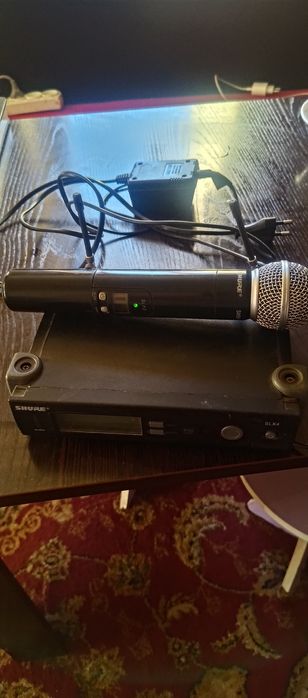 Микрофон Shure  SM 58 (оригинал )со станцией