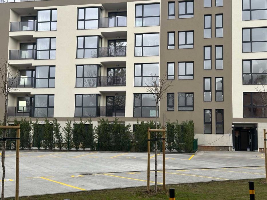 Тристаен апартамент с АКТ 16