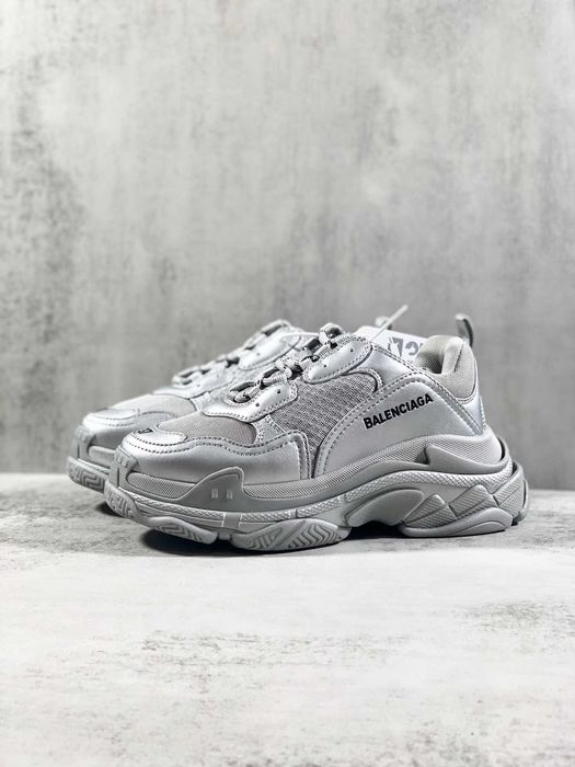Adidasi Balenciaga Triple S Calitate Premium