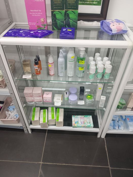 Срочно продам ветрину