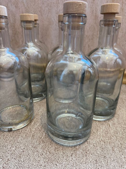 Бутилки за вино и ракия