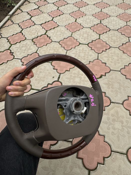 продам руль Camry