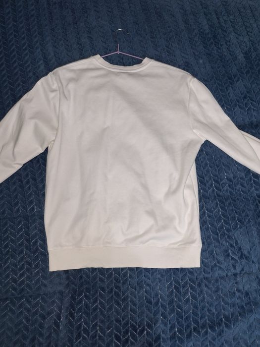 Продам свитшот белый, размер S (44)