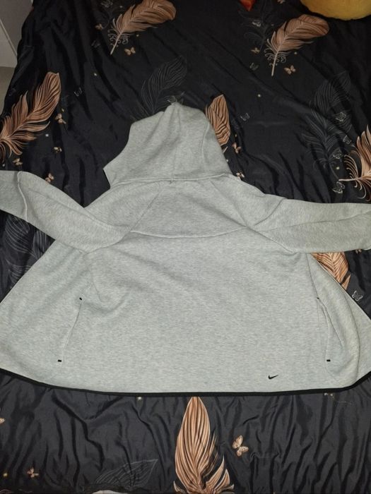 Nike tech windrunner