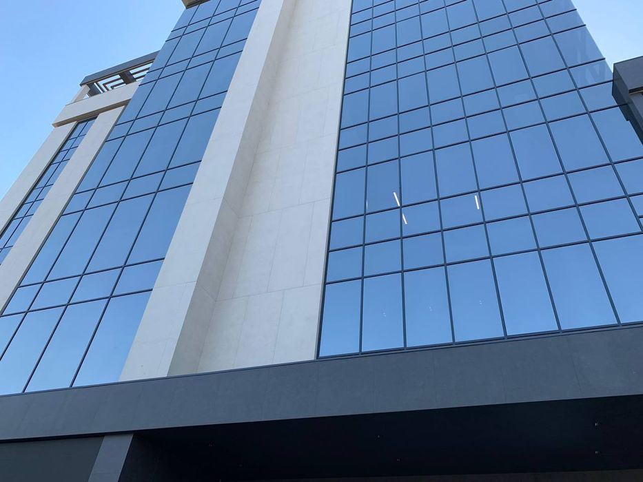 Аренда помещения под кафе в новом Бизнес-Центре   (ТЛ)