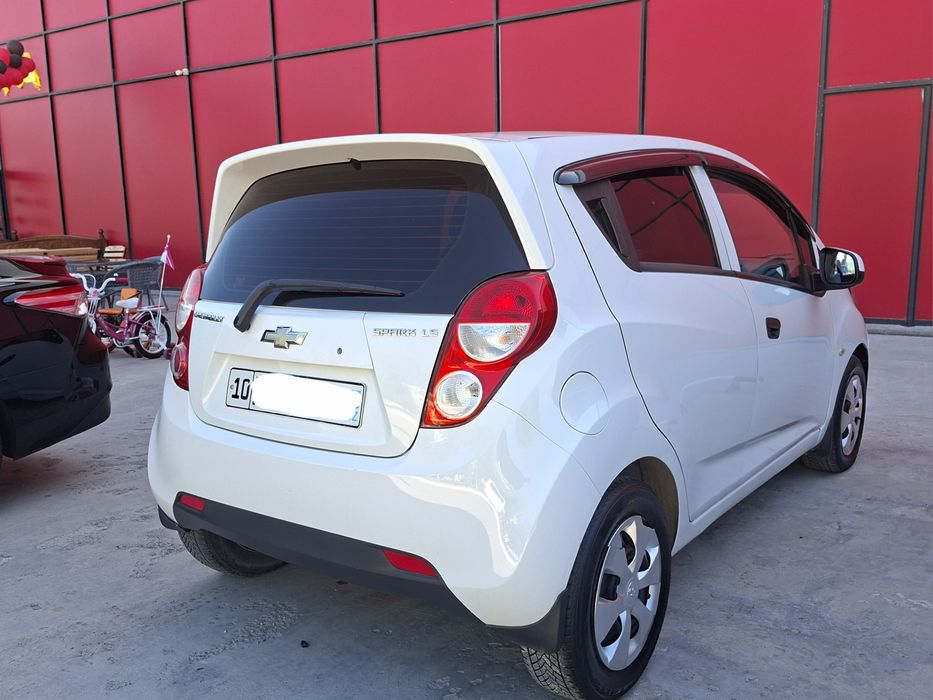 Спарк 2поз.сотилади