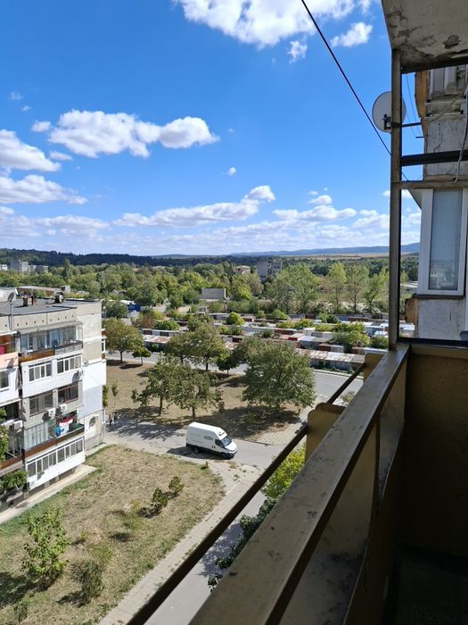 Продава се Тристаен апартамент в Търговище, Запад 2 - 77 кв.м за 1060 €/кв.м - Снимка #8