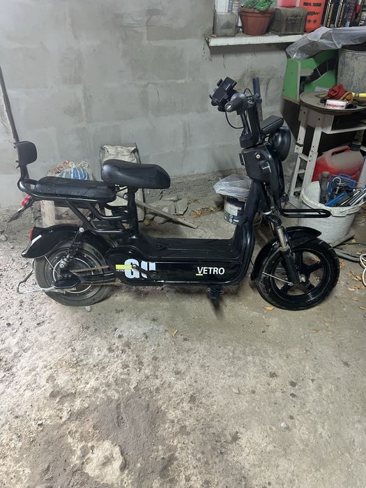 Электроскутер электромопед