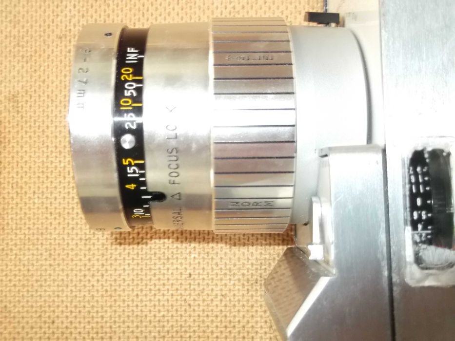 американска кинокамера Bell Howell