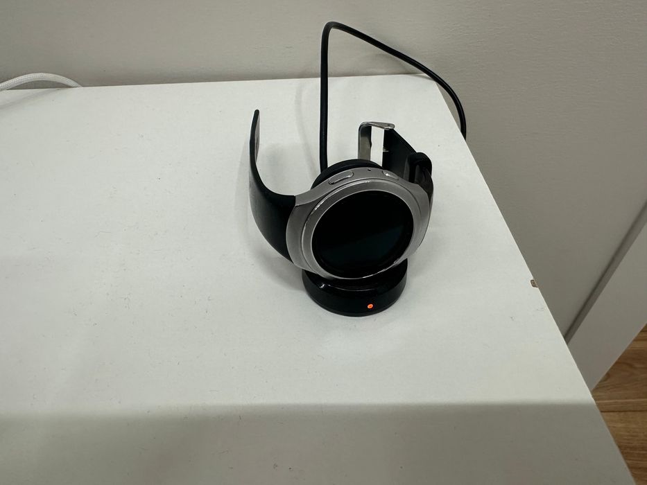 Часы Samsung gear S2