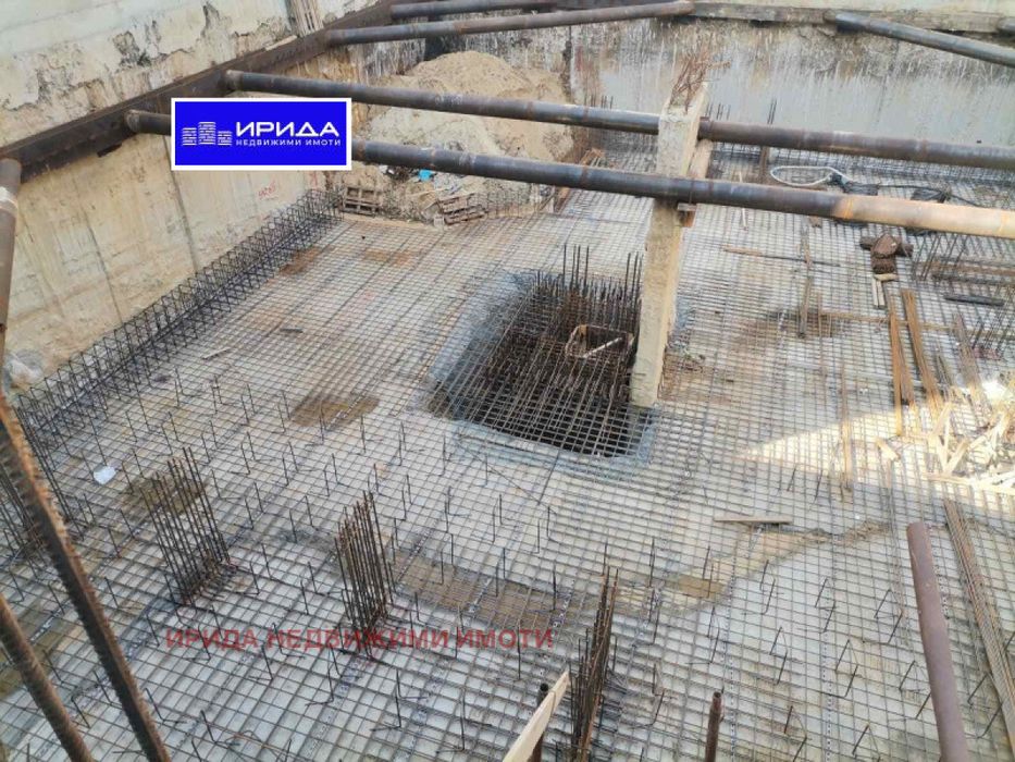 Продава се Тристаен апартамент в София, Банишора - 117 кв.м за 2298 €/кв.м - Снимка #2