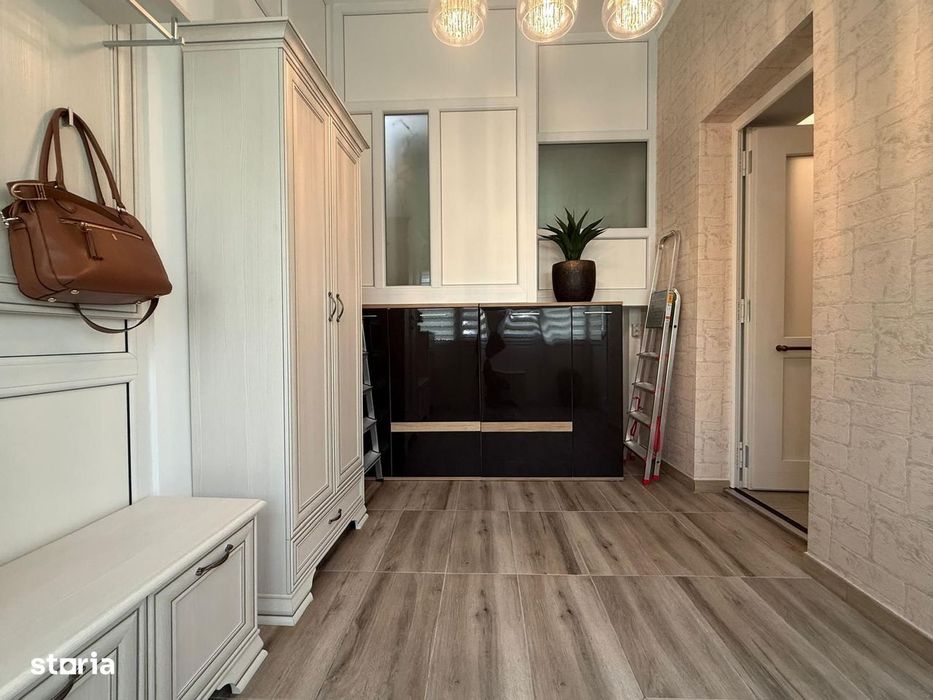 Apartament central, 3 camere  renovat complet, comision 0