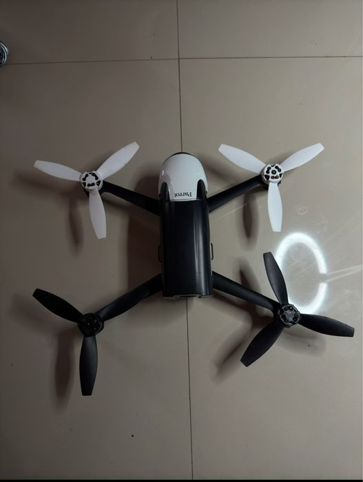 Dronă Parrot Bebop 2 +VR