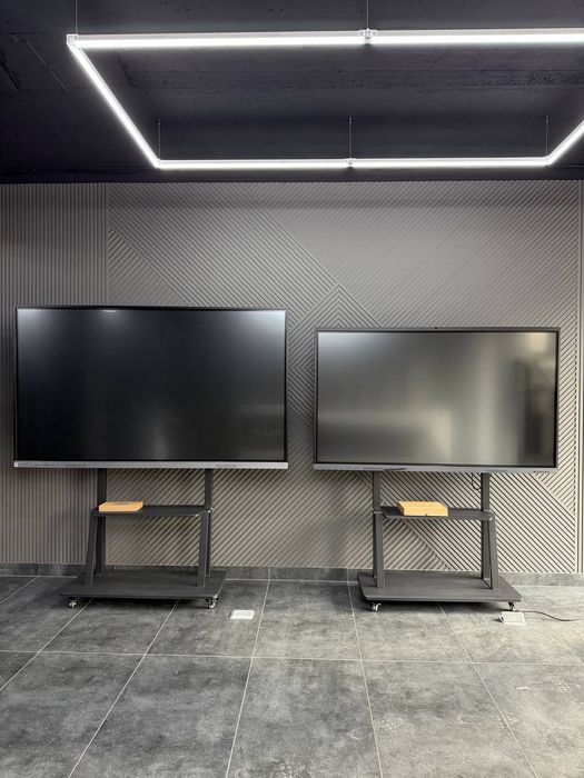 Интерактивная доска /Электронная дока  55" , 65" 75" 
-В комплект вход