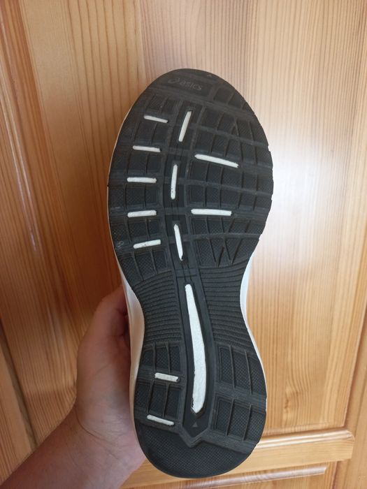 Маратонки Asics 36 номер