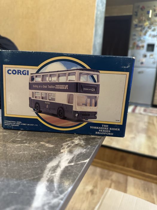 Колекционерски автобуси в умален мащап