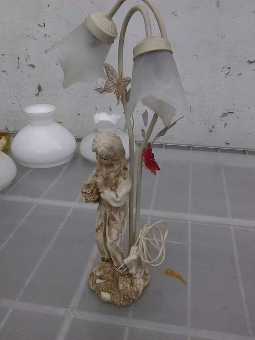 Veioze cu doua brate
