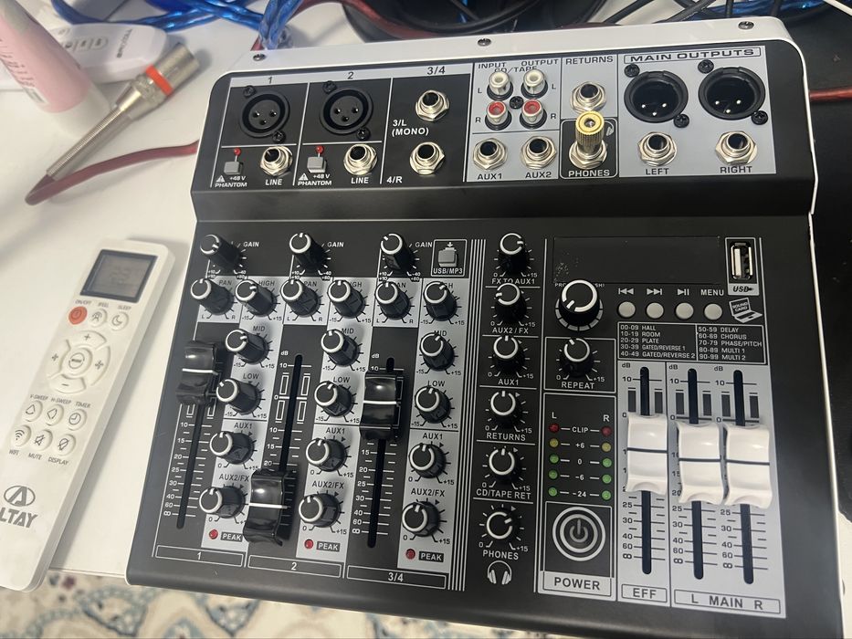 Микшерный пульт+Микрафон