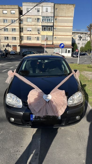 Decor / aranjamente masina pentru nunta, miri, socrii mari, socrii mici, nasi