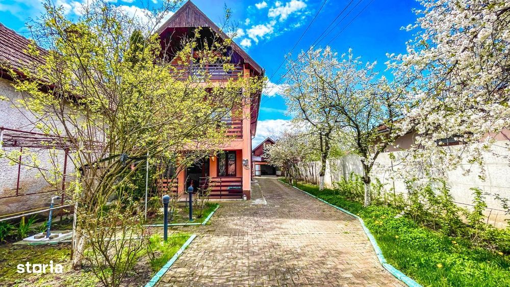Casa cu garaj+teren de 490 mp zona de case Bartolomeu-Brasovul Vechi