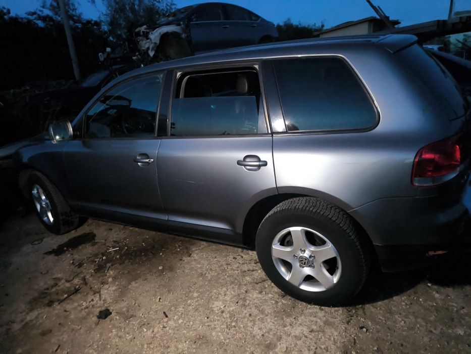 Фолксваген Таурег На части ръчка 2,5 дизел