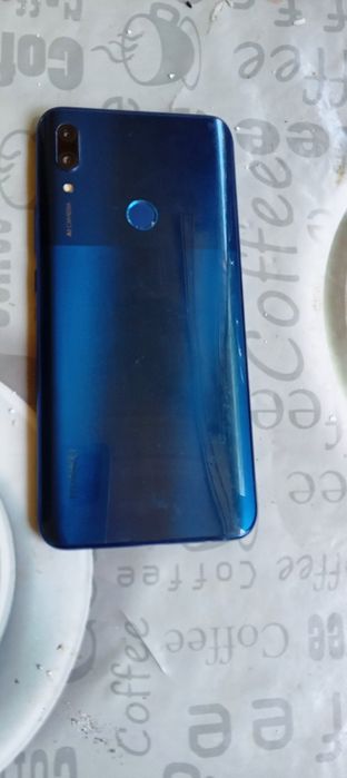 Huwaei p smart z sotiladi srochna aybi ekrani burchagi qora tochka bor
