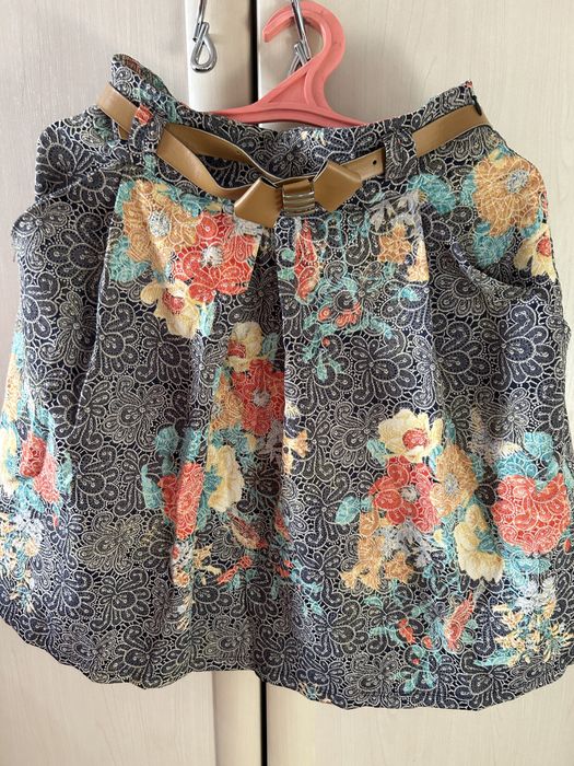 Продам вечерние платья-костюмы