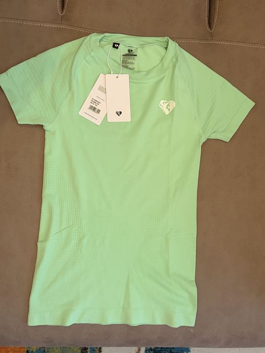 Дамски спортен екип/клин/бюстие/блуза за фитнес, йога и всякакъв спорт