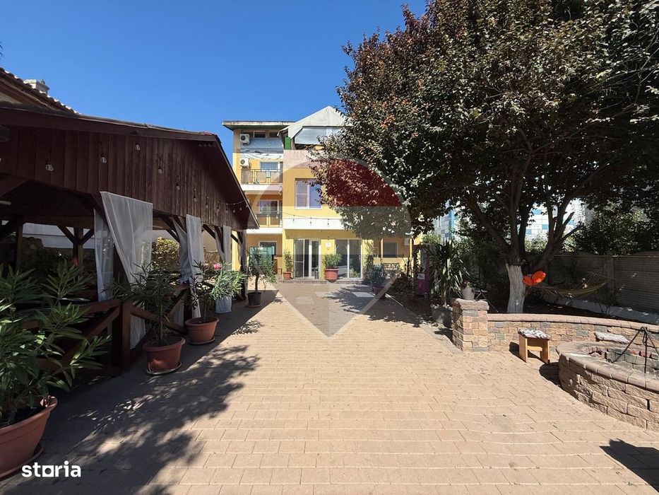 Pensiune cu 15 camere de vânzare în zona Nord