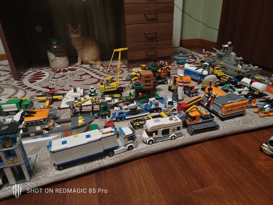 Продам Лего дешево