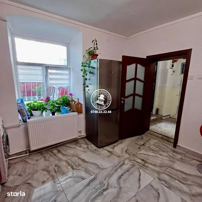 Apartament 3 camere Centru
