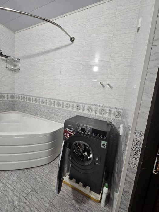 Samarqanda  ijaraga 4 xonali 2 ta sanuzeli kvartira , Rudakiy 175 d