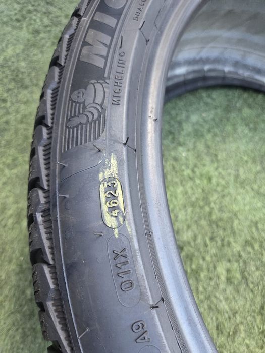 265 35 21 Michelin