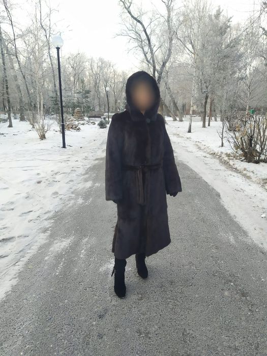 Продам норковую шубу
