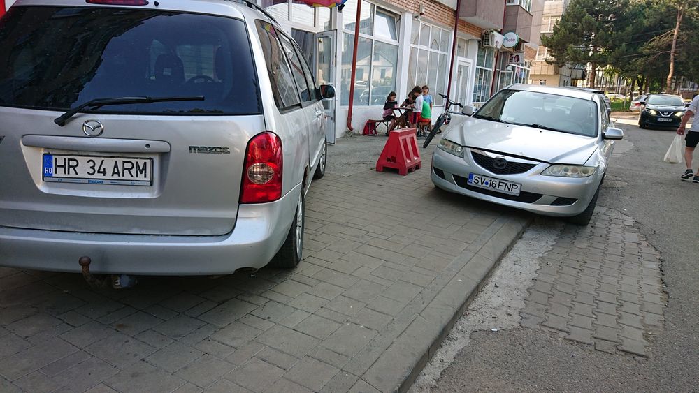 Mazda Mpv2 td și mazda 6 i