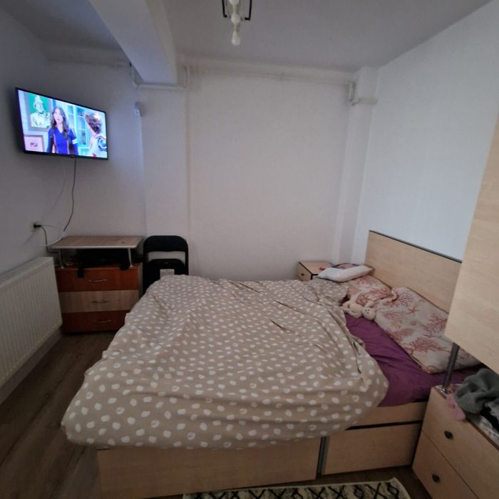 Ofer spre închiriere apartament 2 camere