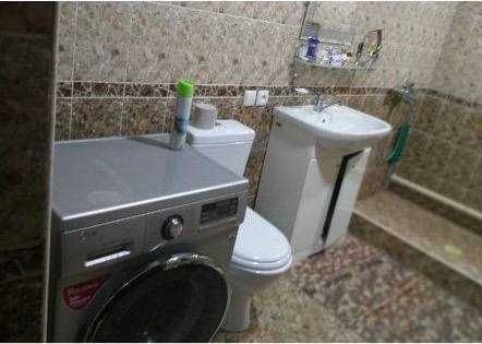 YAshnobod tum.Go’zal mahallasi. 5 sotix yerdagi 5 xonali  uy sotaman.