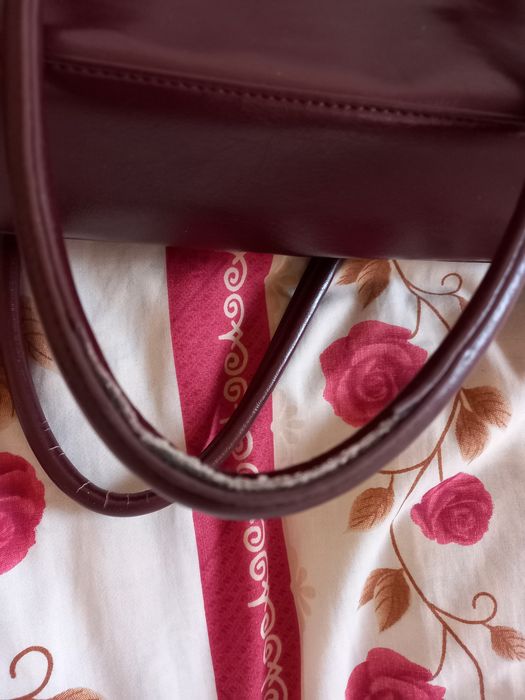 Сумка бордовая..