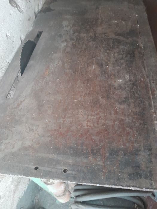 Продавам цинколяр за дърва на трифазен ток и компресор на същата цена