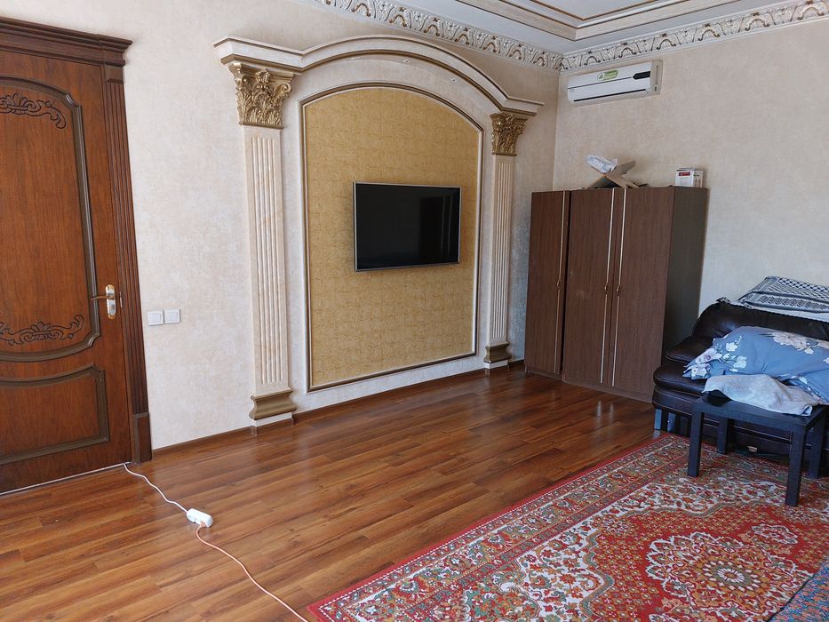 Uy hovli Yunusobod 5+2 sotix