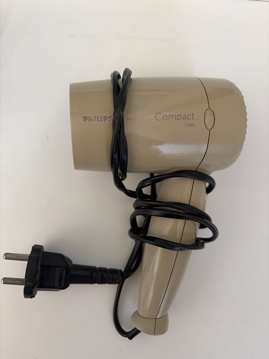 Продается рабочий фен Philips Compact 1300. Без ремонта и вмешательств