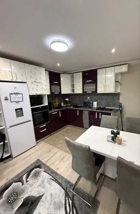 Дава се под наем Двустаен апартамент в София, Зона Б-18 - 65 кв.м за 600 € - Снимка #2