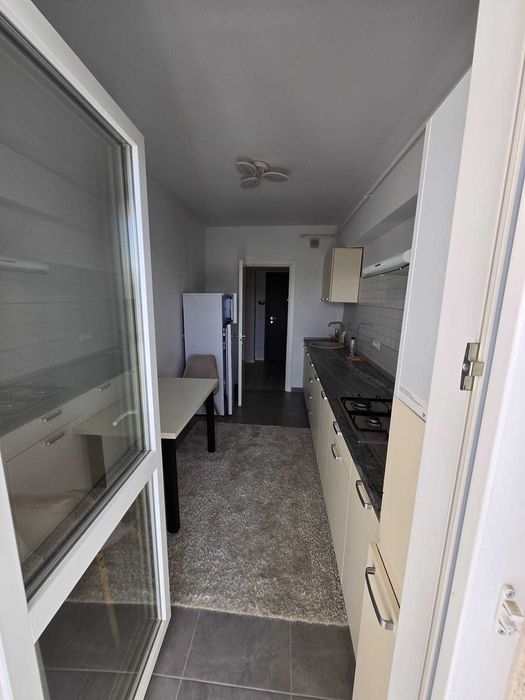 Apartament cu o camera si loc de parcare in cladire - Fara garantie