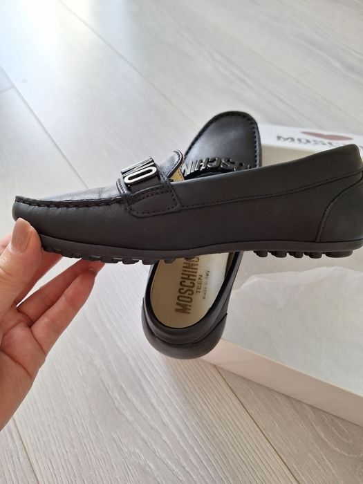 Продам лоферы MOSCHINO на девочку, р.32