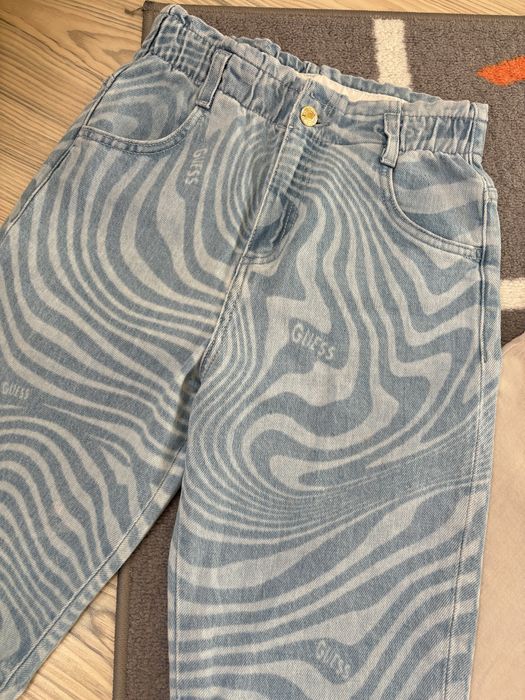 Calvin Klein, Guess - нови дънки за 14 години