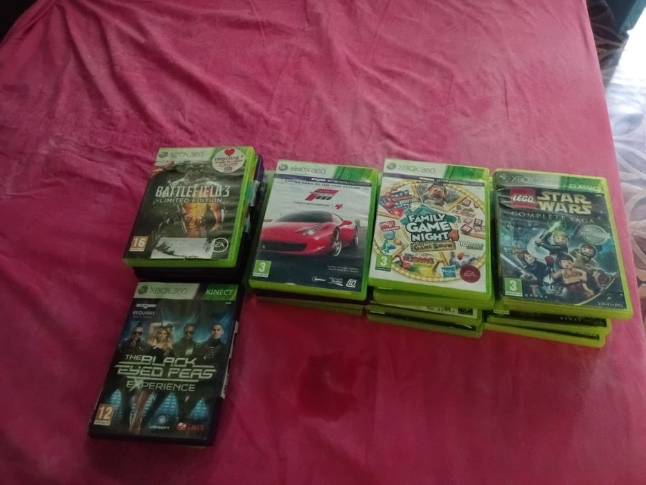 Vând jocuri de Xbox 360