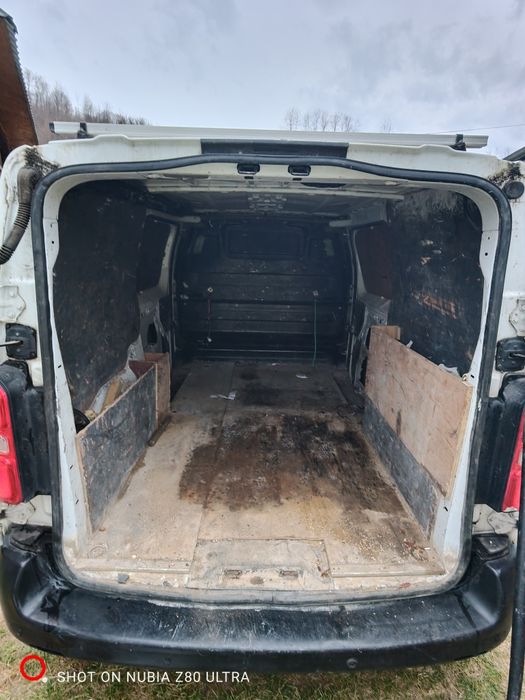 Peugeot expert 2017 1.6 euro 6
