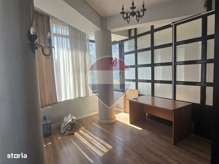 DE INCHIRIAT Spațiu comercial 230 mp S+P+E1+M Dinicu Golescu